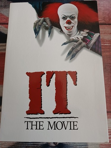 Pennywise the movie - pennywise,,