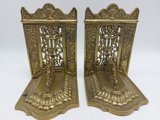 Massive Buchstützen aus