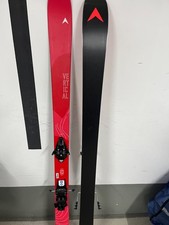 Tourenski Dynastar Vertica Pro mit Bindung Dynafit Rotation 2 und neuen Fellen