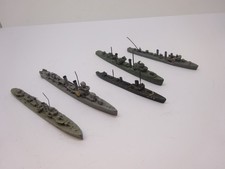 Konvolut 5 kleine Schiffe