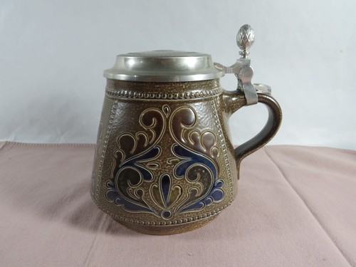 Bierkrug mit zinndeckel - l,