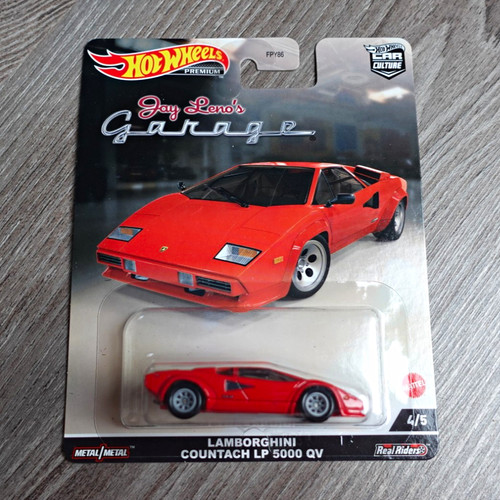 Hot wheels premium - hot, car