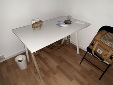 IKEA TROTTEN Schreibtisch