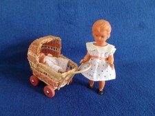 alt antik Konvolut B Puppenwagen Kinderwagen Rattan Mutter + Kind Puppenstube