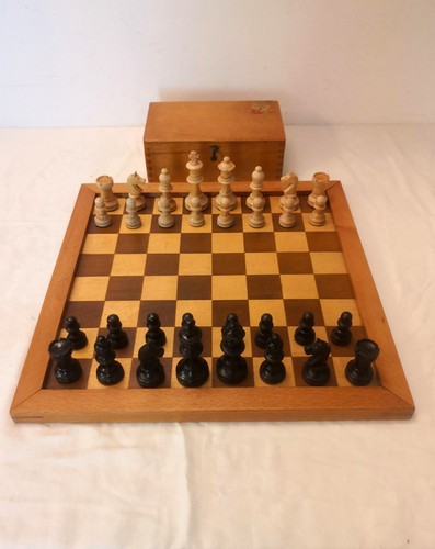 Altes schachspiel holz schach - schachspiel,