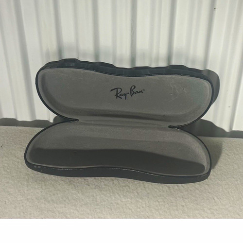 Ray-Ban