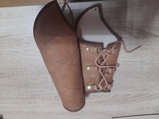 Armstulpen aus Kunstleder