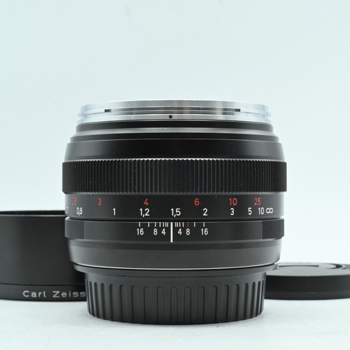 Carl zeiss planar 50mm - planar, t*