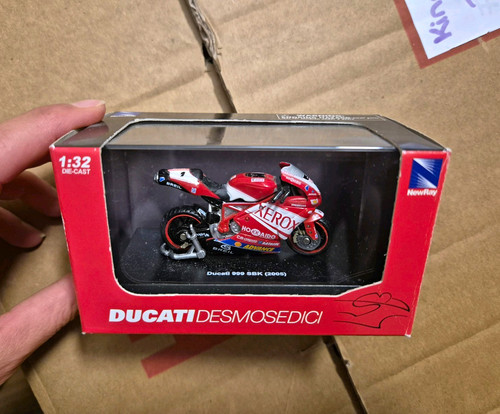 New ray ducati 999 - 1:32,