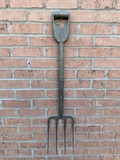 VINTAGE GARTENGABEL D-GRIFF