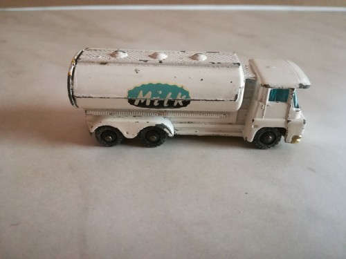 Vintage husky milchtanker - husky, guy