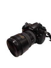 Nikon D7000 Objektiv Nikon 17-55mm Spiegelreflexkamera Second Hand