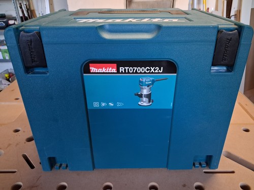 Makita rt0700cx2j oberfräse - makita,