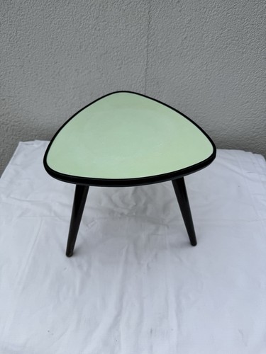 Vintage blumenhocker dreibein - vintage,