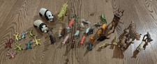 Konvolut Tierfiguren - 37 Tiere - Panda, Leopard, Hirsch, Löwe, Wolf, Eidechsen