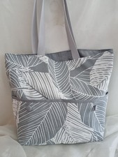 Einkaufstasche-Markttasche-groß-Handmade-Außentaschen- Unikat-neu-tolles Design!