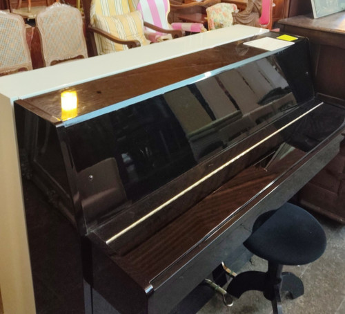 Klavier der marke kawai - klavier,