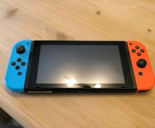 Nintendo Switch Spielekonsole