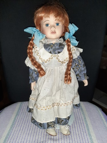 Vintage gilde porzellanpuppe - vintage,