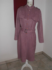 Rosenholzfarbener Mantel im Militarystil in 38