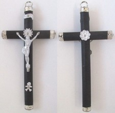altes religiöses Brustkreuz