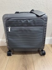 Rimowa Salsa Deluxe 23L
