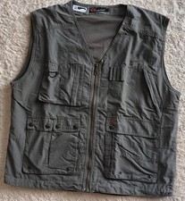 Herren Weste Gr.. L Khaki Tagoss Neu  Reißverschluss, viele Taschen, Innen Netz