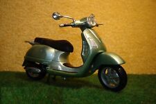 1:18 Vespa Granturismo Grünmetallic 2003 MAISTO 01072