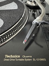 Technics SL-1210M5G Plattenspieler - Black Edition - Goldene Schrift -