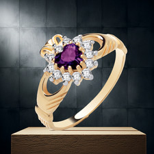 18kt Gold Amethyst Claddagh