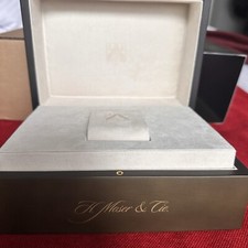 H. Moser & Cie. - VERY RARE ENDEAVOUR Perpetual Calendar Box