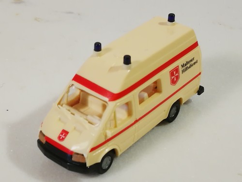 Praliné ford transit - 1:87,