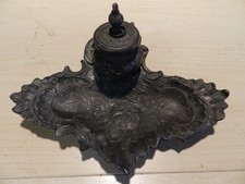 Antike konsole mit tintenfass - antike,