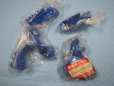 Fussrasten vorne rechts + links für Suzuki DR 250, DR350 original nos (04/01)