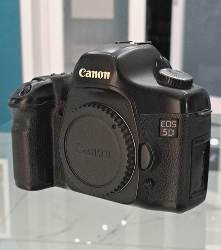 Canon eos mark - eos,