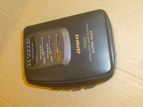 Aiwa 223 portable cassette - ta-223,