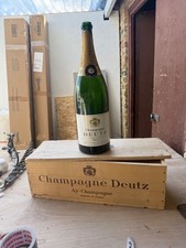 Leere Champagner Deutz