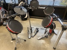ALESIS DRUM MACHINE CRIMSON