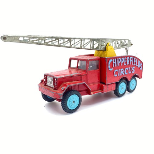 Corgi toys 1121 - corgi, chipperfields