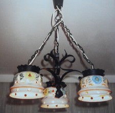 Deckenleuchte rustikal, schmiedeeisern, handbemalte Keramikglocken, neuwertig 