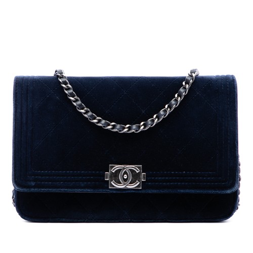 Chanel quilted velvet boy - quilted,