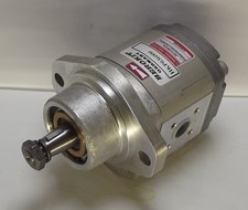 Hydraulikpumpe MB Trac 1000-1300-1800  Unimog U1400 U1450 U1500 U1600 U1650