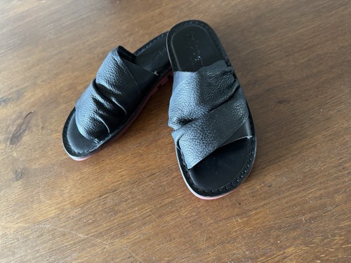 Trippen schlappen neu - 39,
