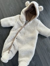 Kuscheliger Teddyplüsch