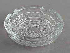 ALTER Aschenbecher aus Glas