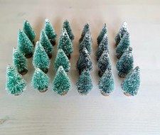 24 Modellbau - Nadelbäume 5,5 cm