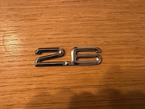 Audi 100 schriftzug - 100,