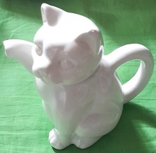 Kanne Weiss Katzenform