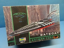 1/25  REVELL  (1995) :  BATMAN FOREVER " Batboat "