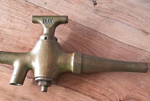 Zapfhahn messing mit patina - zapfhahn,